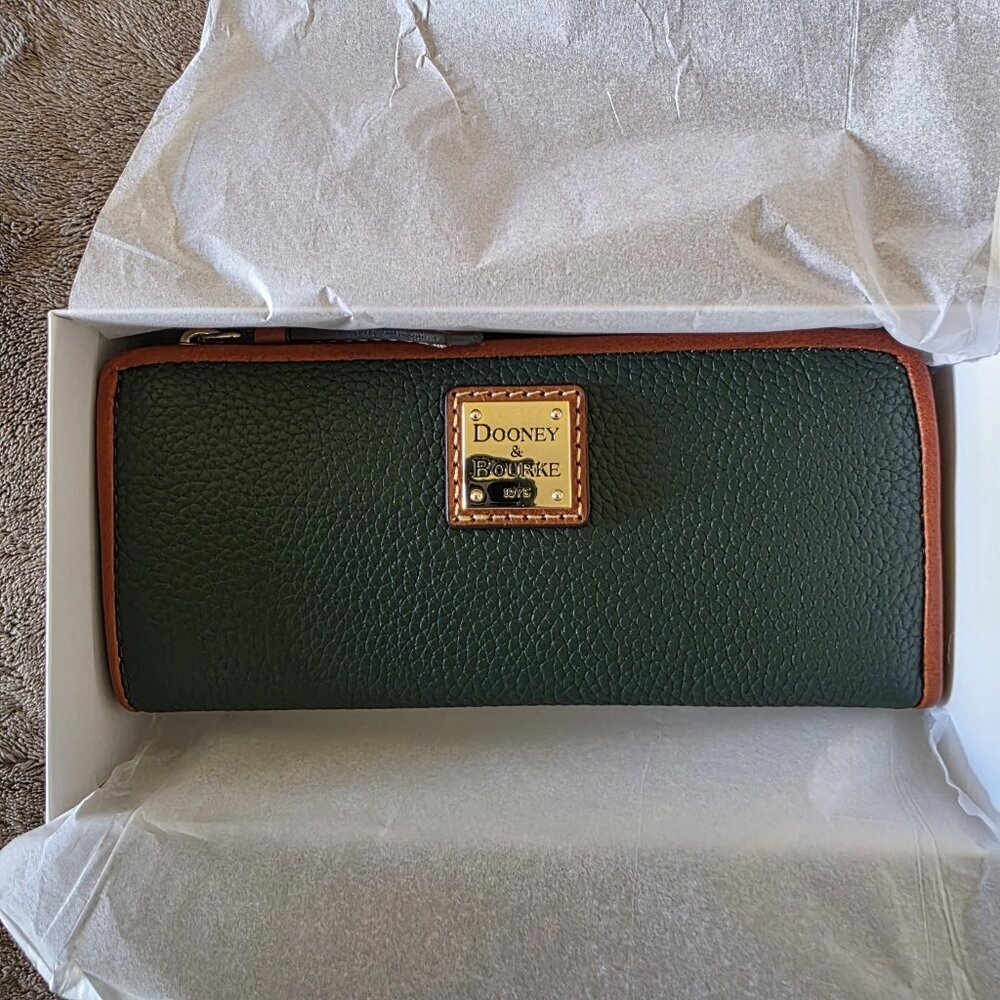 Dooney & Bourke Pebble Grain Zip Clutch Wristlet Wallet Forest Green NWT - Picture 5 of 14
